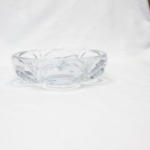 Vgt Round Clear Pressed Glass 3 Divided retroPattern Candy Nut Relish Dish 7” - Picture 8 of 9